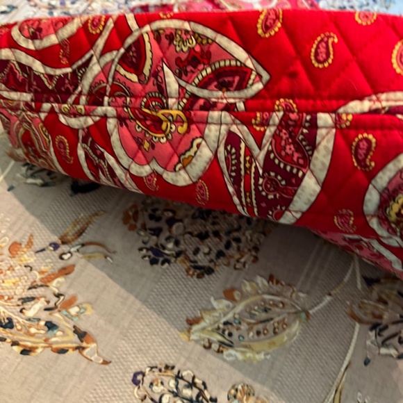 Vera Bradley Tote, wallet, and ID Wallet  in Rosy Posy Pattern - Picture 4 of 11